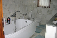 Rivestimento-a-scacchiera-arabescato